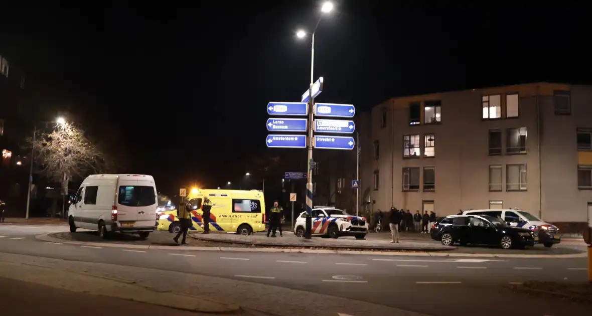 ongeval tussen politievoertuig en auto - Foto 8