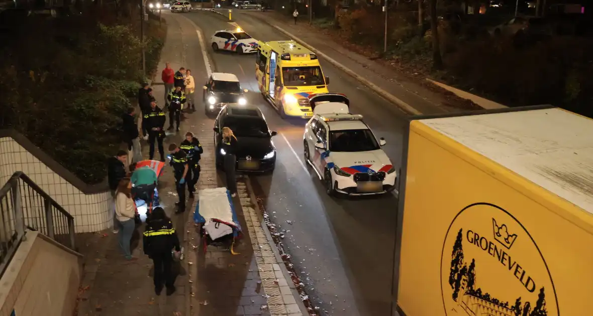 Vrachtwagen vast in tunnel, bestuurder gewond - Foto 12