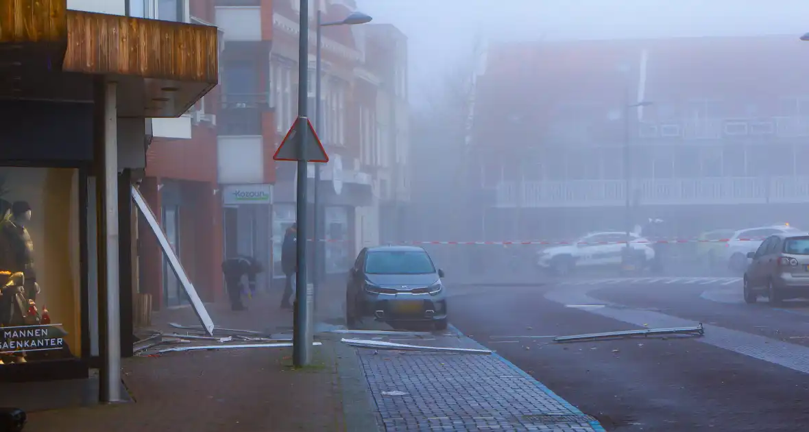 Explosie bij juwelier leidt tot gewonden - Foto 2
