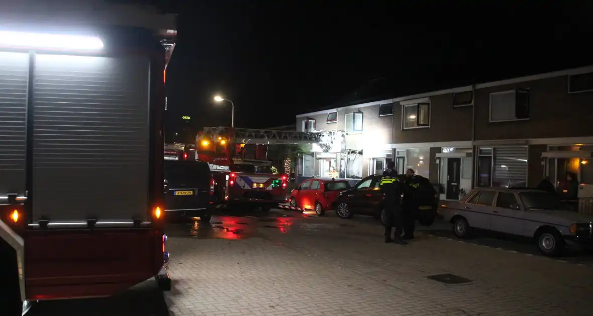 Vlammenzee in kamer van woning - Foto 3