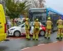 Aanrijding met stadsbus leidt tot gewonde
