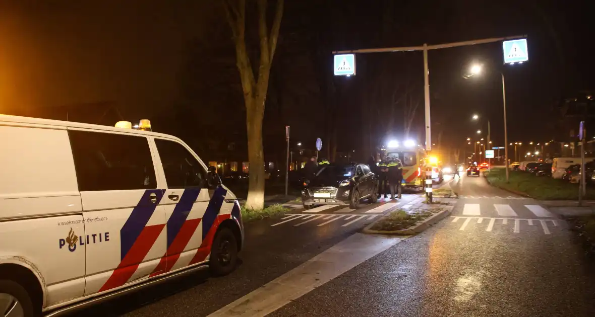 Kop-staart botsing bij zebrapad