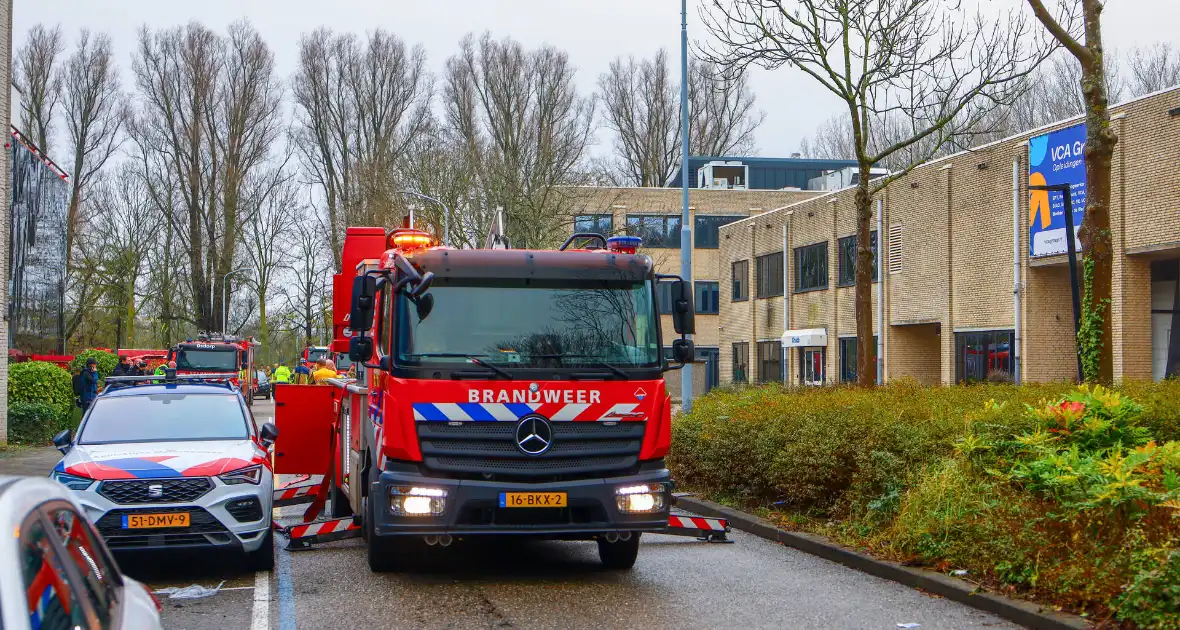 industriebrand onder controle in Badhoevedorp - Foto 1