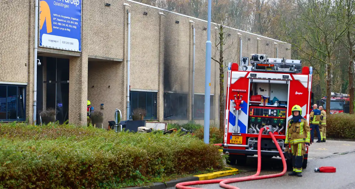 industriebrand onder controle in Badhoevedorp - Foto 3