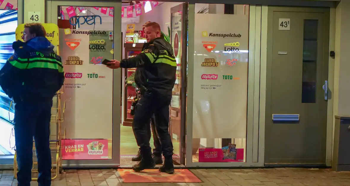 Overval op tabakspeciaalzaak zonder gewonden - Foto 6