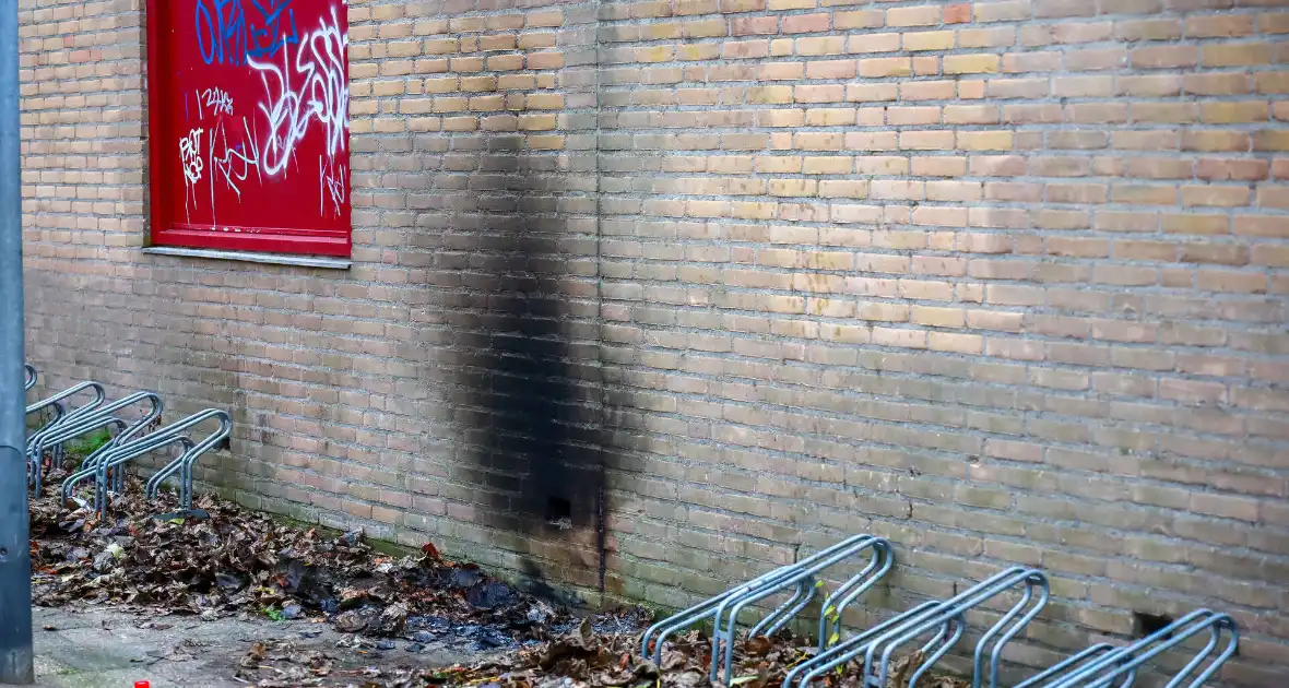 Brand in onderwijsinstelling snel onder controle - Foto 6