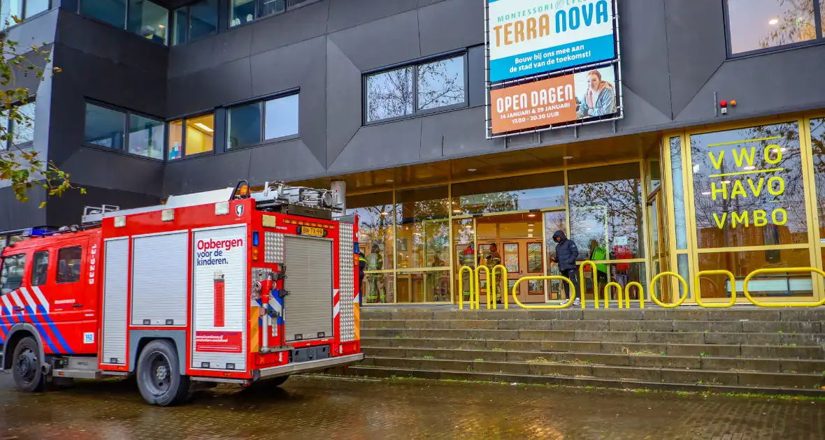 Brand in onderwijsinstelling leidt tot evacuatie - Foto 1