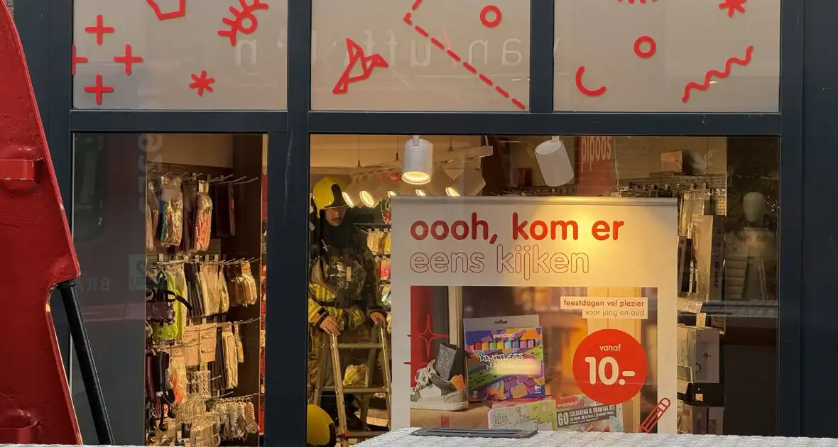 Brand op dak woning - Foto 6