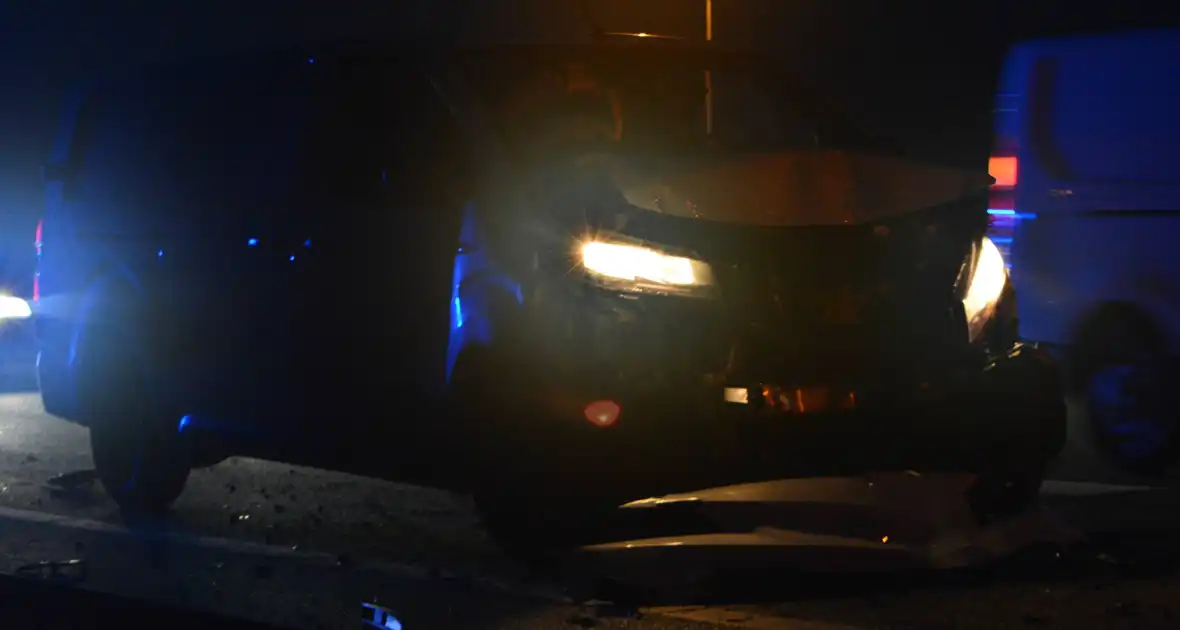 Aanrijding op A28 leidt tot verkeershinder - Foto 2