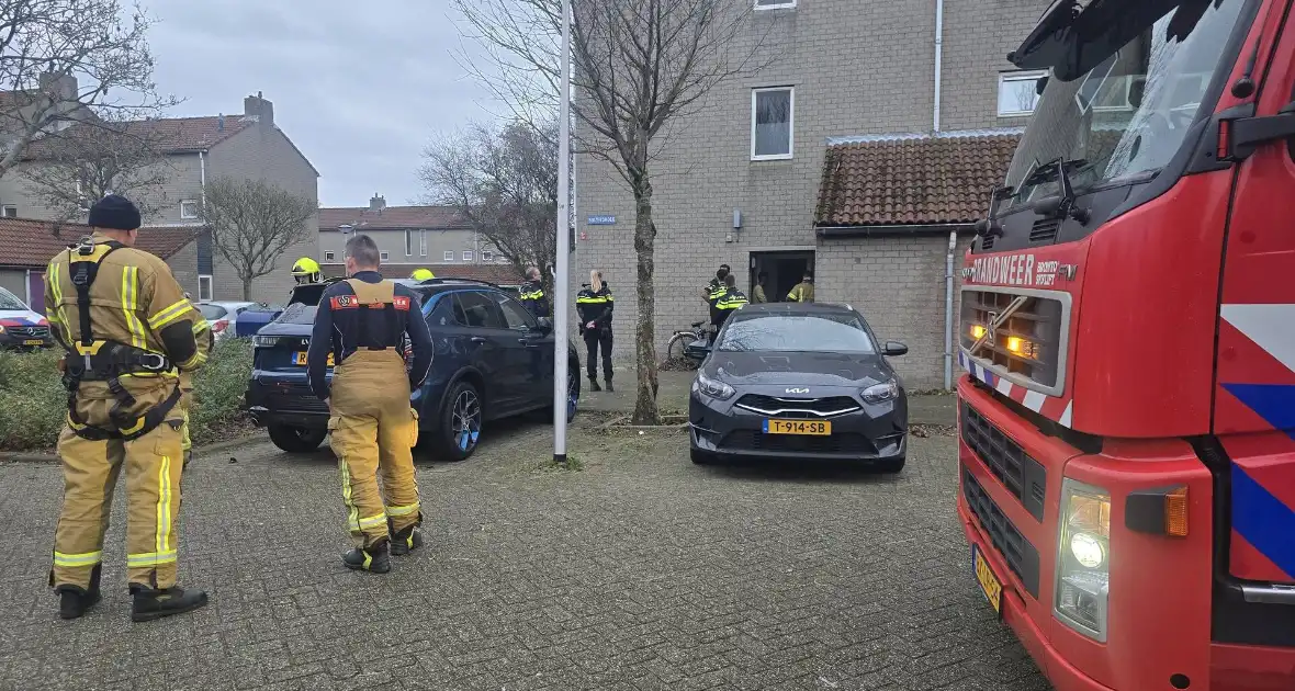Brandweer en ambulance ingezet bij woningbrand