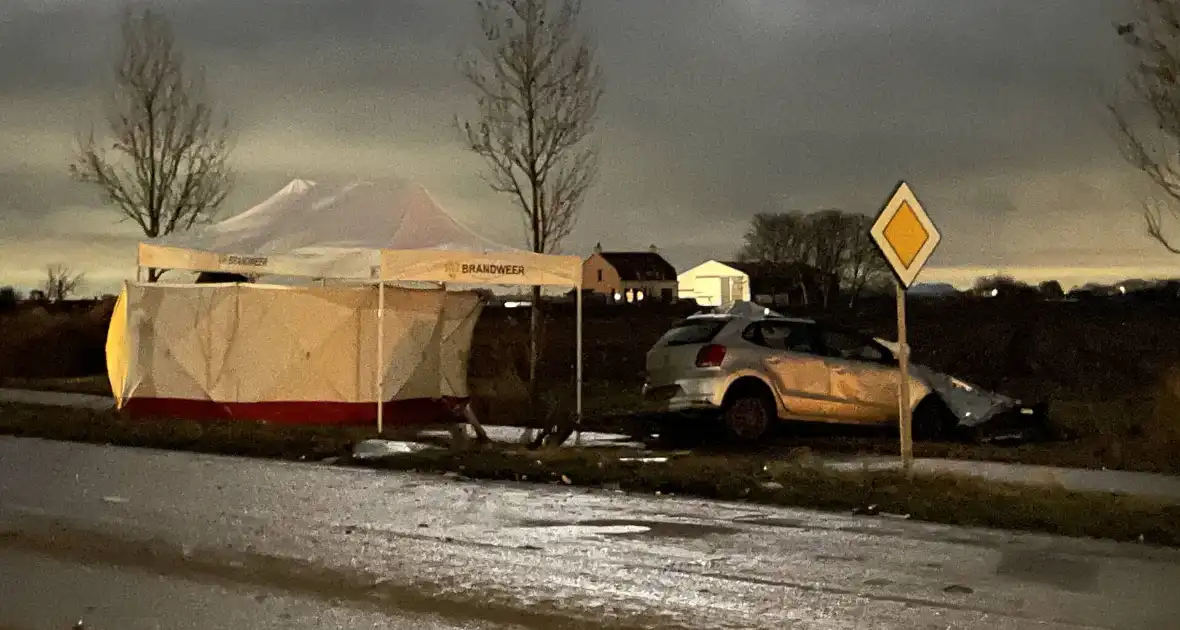 Vrouw (21) overleden na ernstig ongeval tussen lijnbus en auto