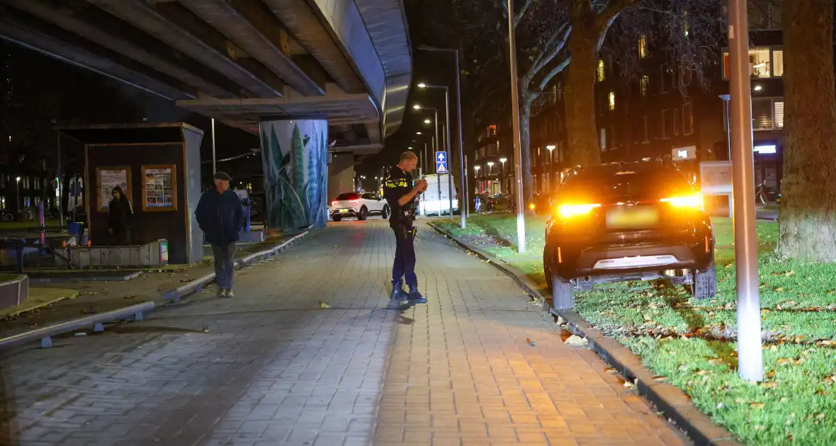 Scooterbezorger gewond na aanrijding met auto - Foto 9