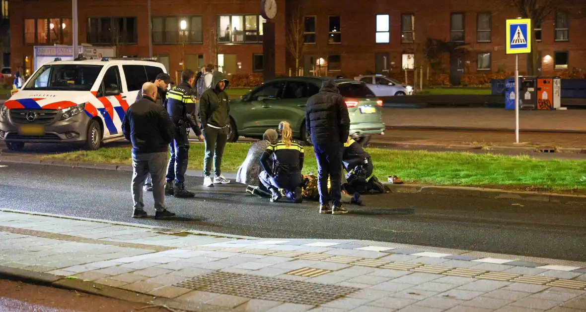 Oudere man aangereden op voetgangerspad - Foto 7