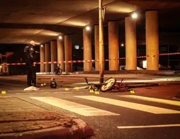 Bromfietser gewond na aanrijding met bestelbusje