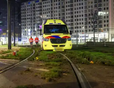 Ambulance vastgelopen tijdens inzet