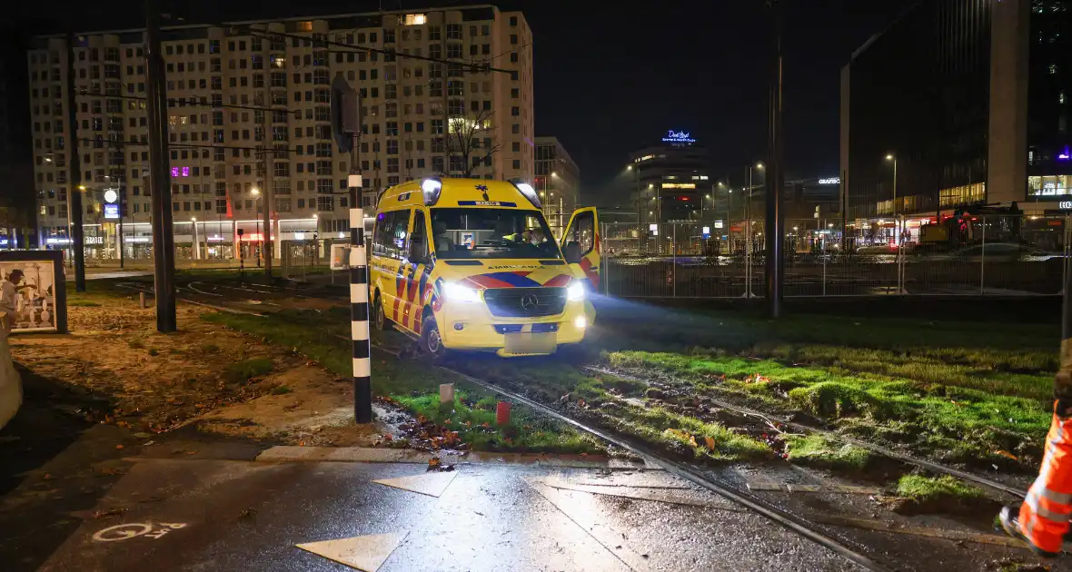 Ambulance vastgelopen tijdens inzet - Foto 13