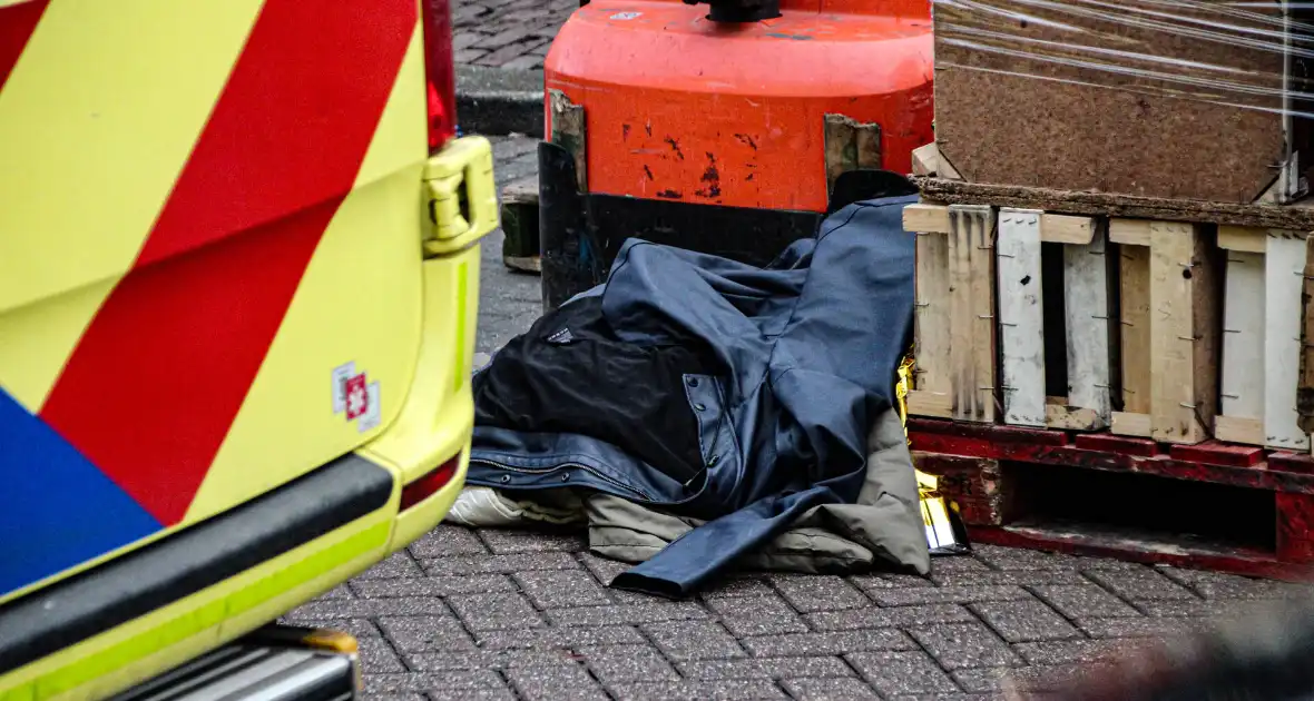 Vrouw aangereden bij ongeval met uitrijdende auto - Foto 2