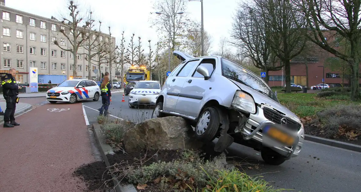 Ongeval leidt tot gewonden na aanrijding met kei - Foto 8
