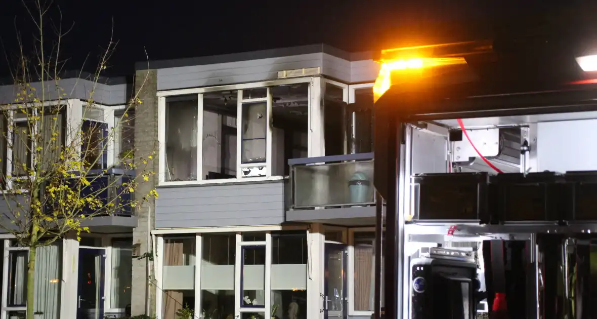 Grote woningbrand verwoest pand