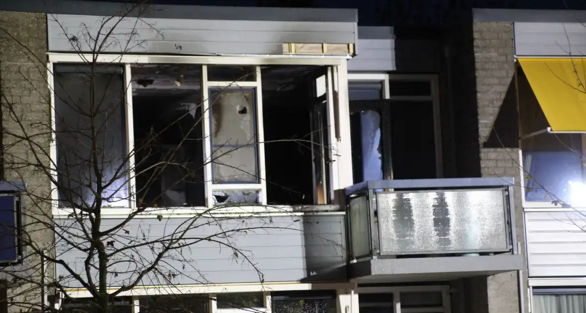 Grote woningbrand verwoest pand - Foto 3