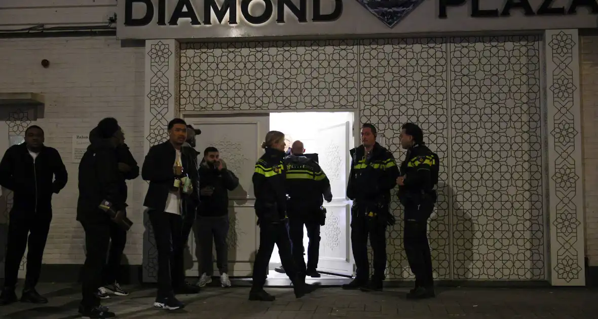 Schietincident bij partycentrum leidt tot ontruiming - Foto 11