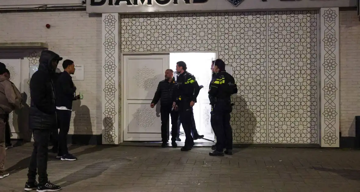 Schietincident bij partycentrum leidt tot ontruiming - Foto 13