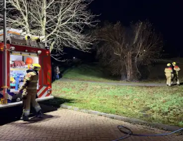 Buitenbrand verwoest boom