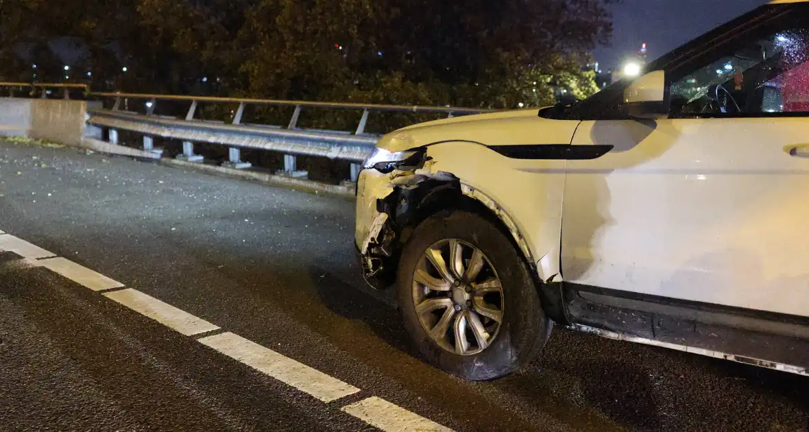 Brandstichting leidt tot ongeval op snelweg - Foto 3