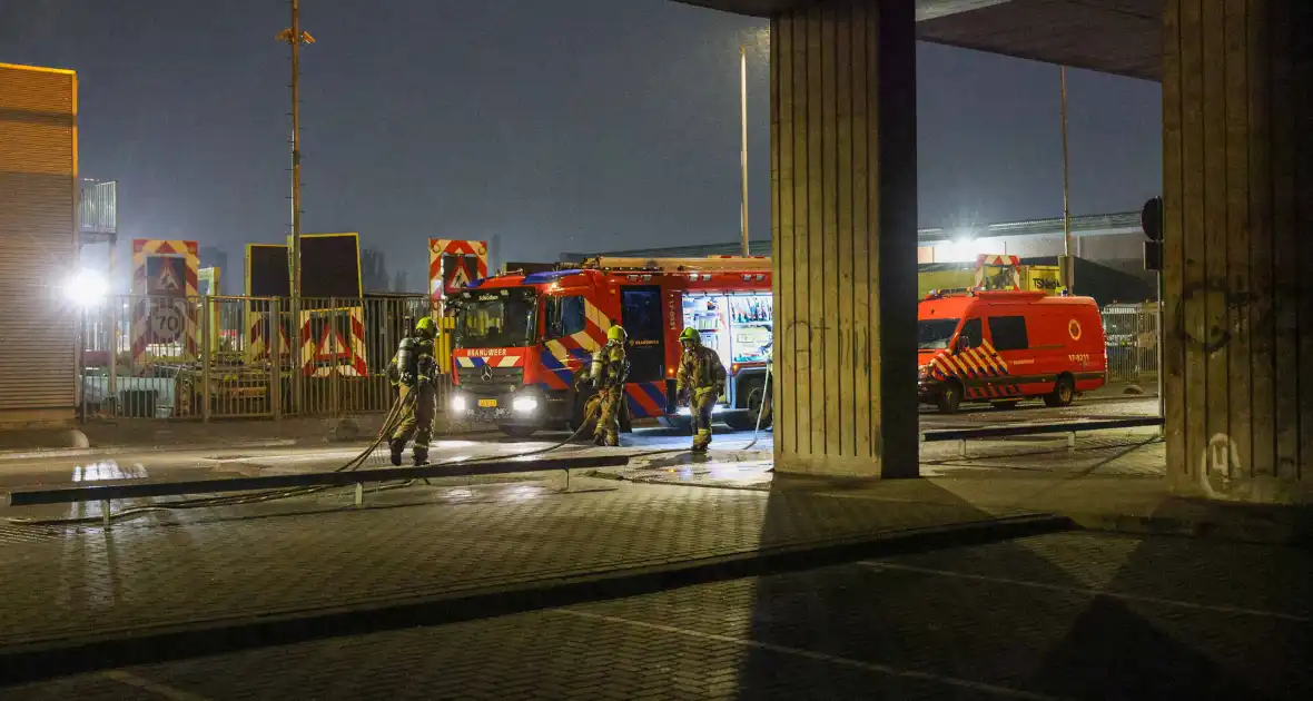 Brandstichting leidt tot ongeval op snelweg - Foto 5