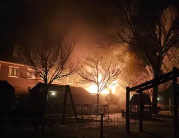 Meerdere schuurbranden met explosies in Katwijk