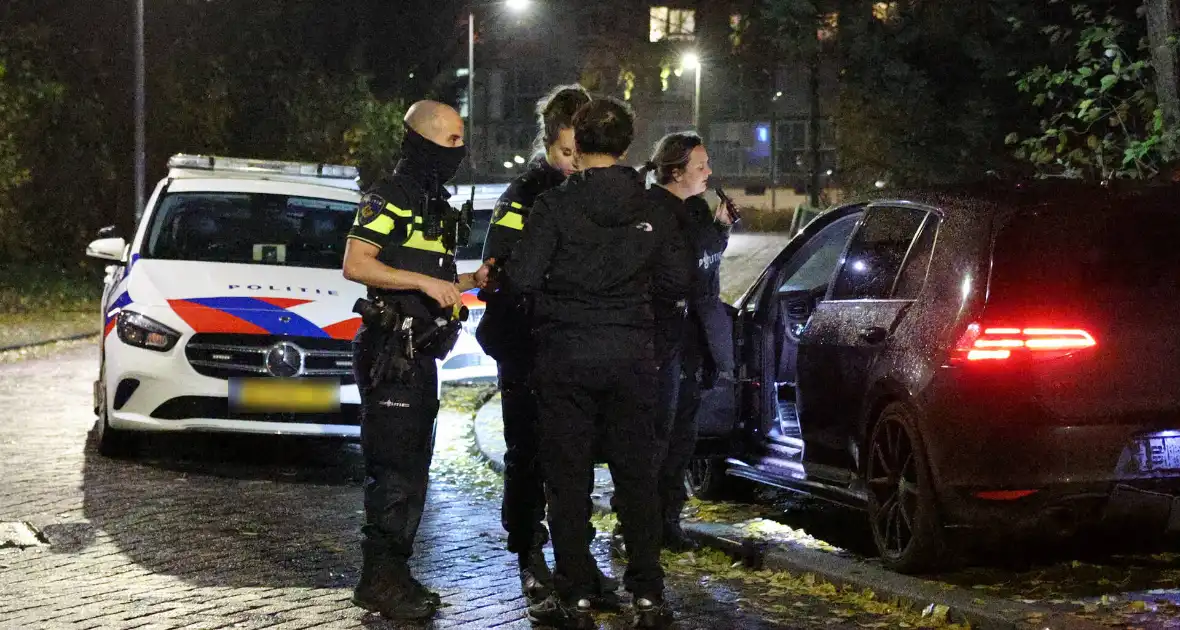 Politie massaal ingezet na melding vuurwapen bij ruzie na kop-staartbotsing - Foto 4