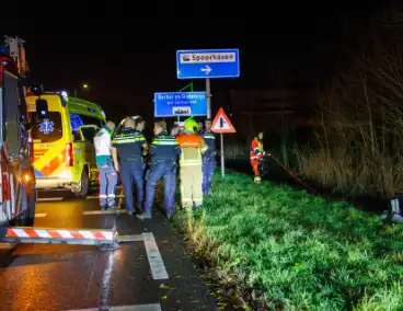 Auto te water tijdens ongeval met vier inzittenden