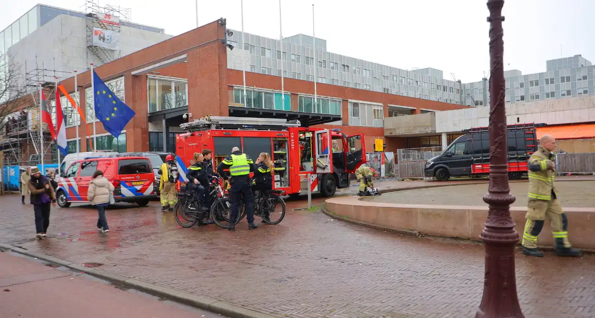 Brand in auto leidt tot inzet brandweer - Foto 1