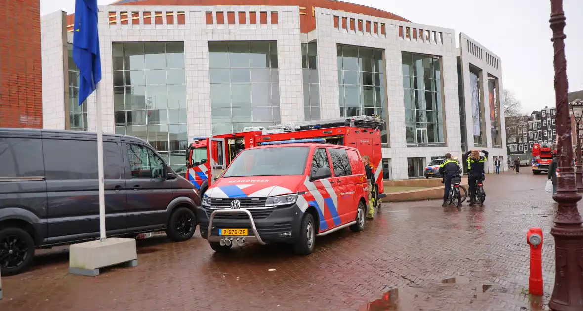 Brand in auto leidt tot inzet brandweer - Foto 2