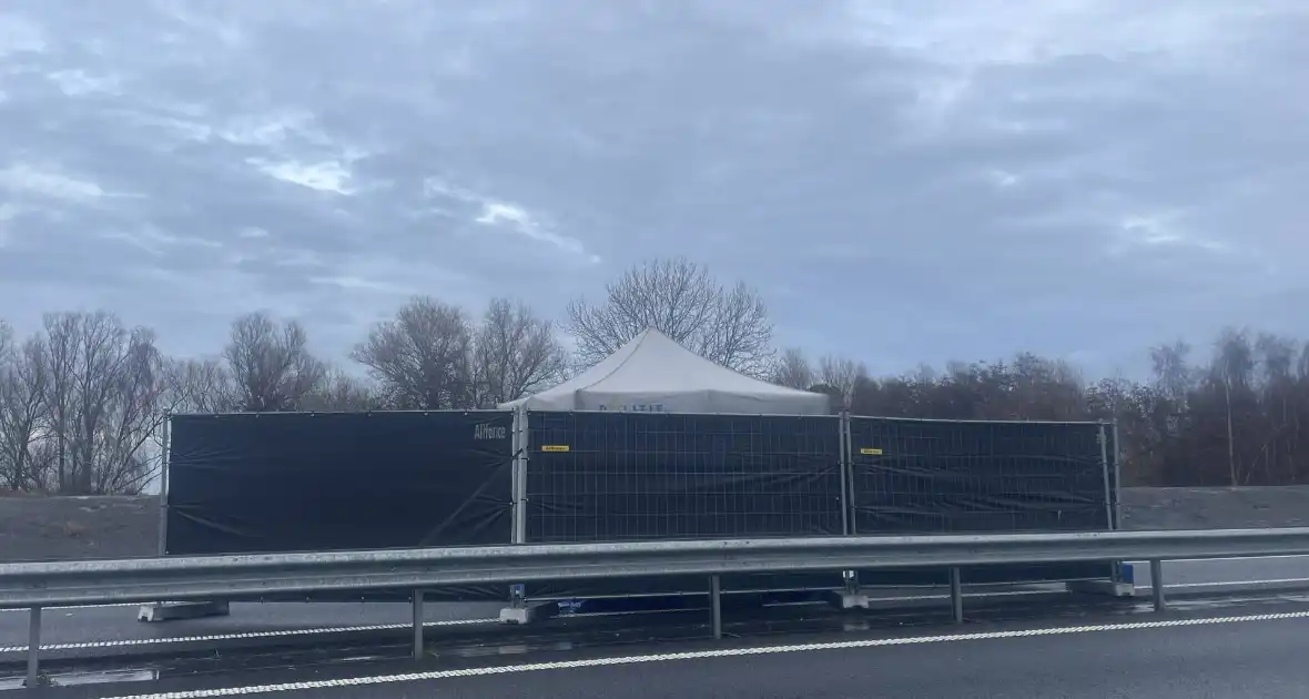 Politie onderzoekt fatale aanrijding - Foto 7