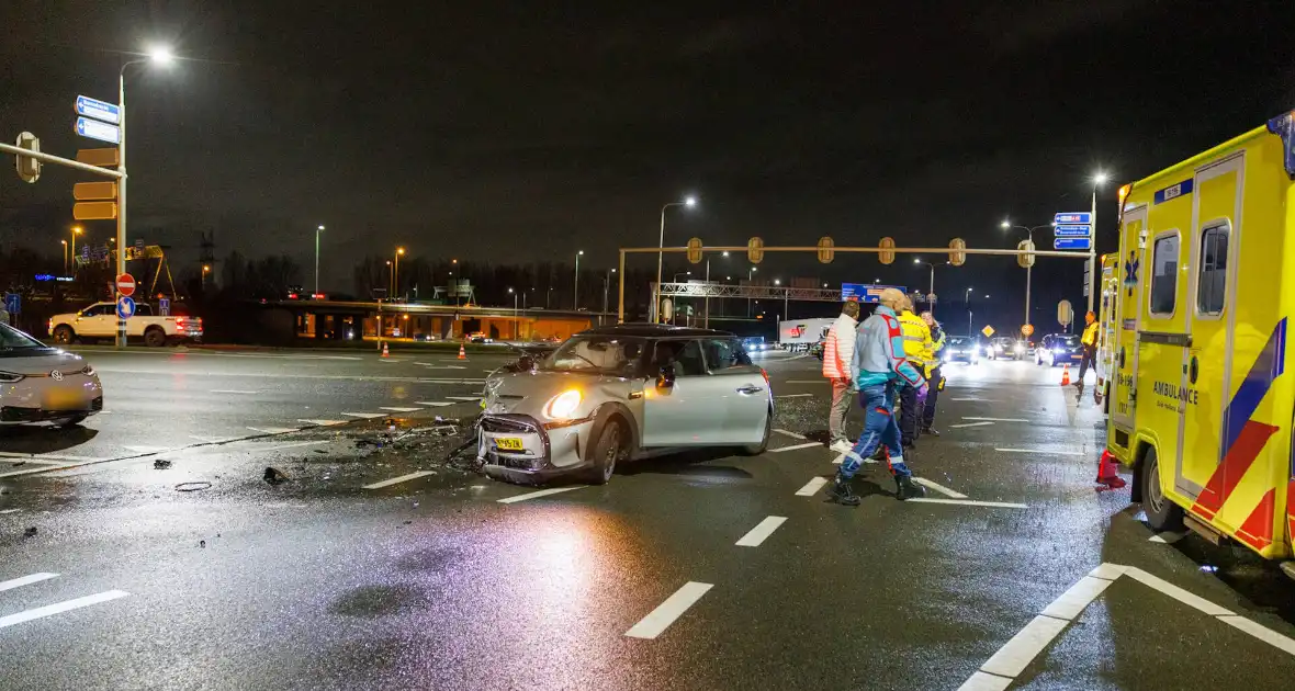 Ernstig ongeval met meerdere gewonden bij aanrijding - Foto 14