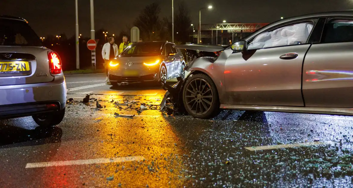 Ernstig ongeval met meerdere gewonden bij aanrijding - Foto 22