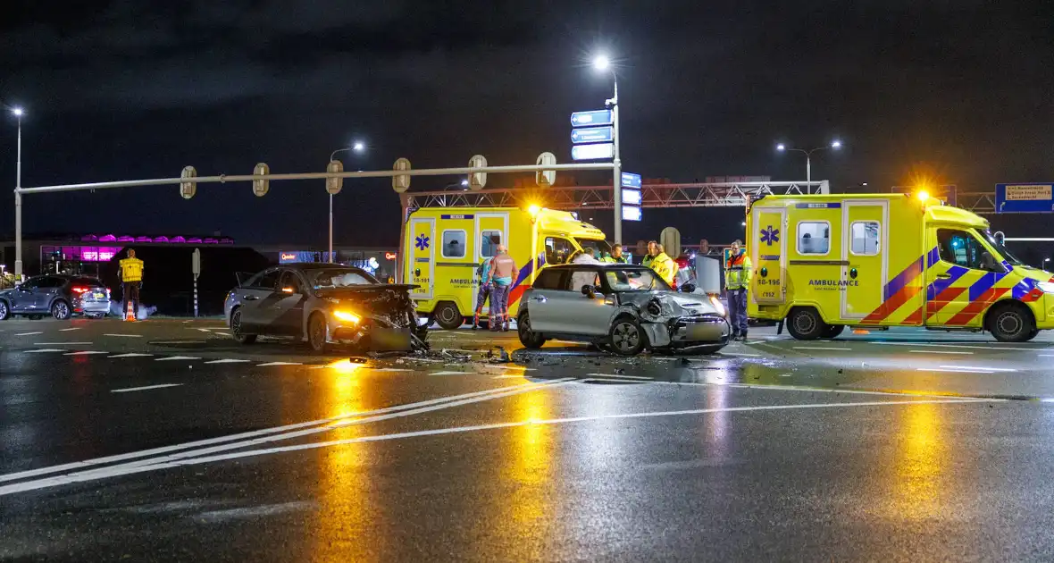 Ernstig ongeval met meerdere gewonden bij aanrijding - Foto 6