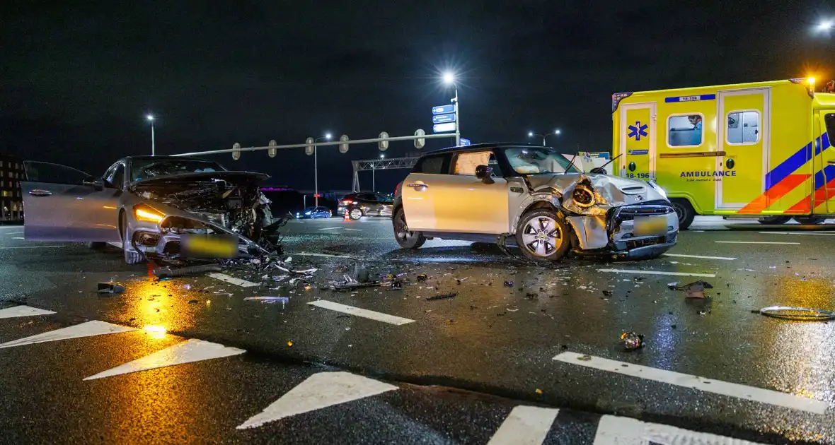 Ernstig ongeval met meerdere gewonden bij aanrijding - Foto 7