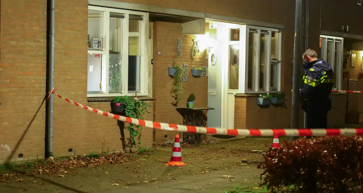 Explosie bij woning leidt tot politieonderzoek - Foto 1