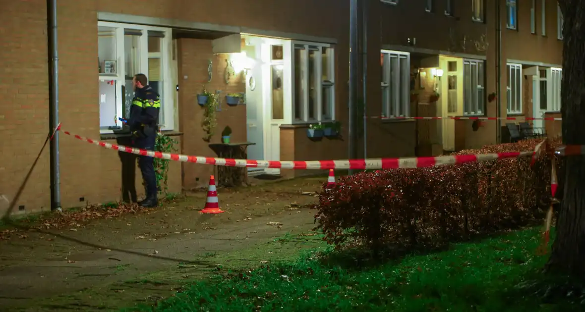 Explosie bij woning leidt tot politieonderzoek - Foto 2