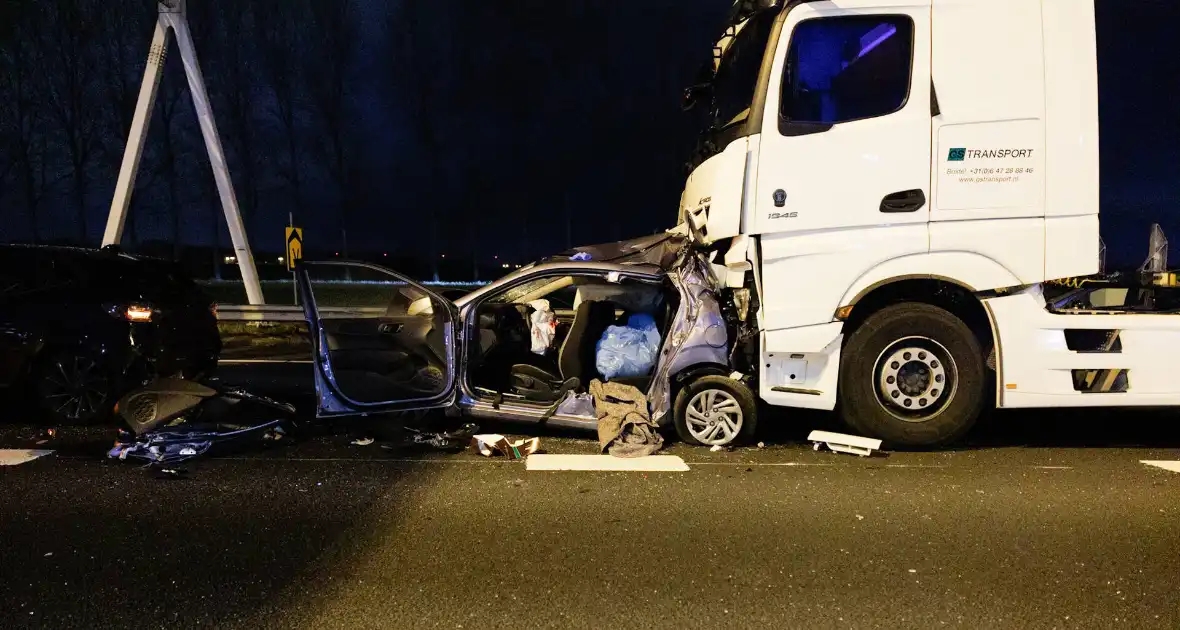Zeven gewonden na ernstig ongeval - Foto 11