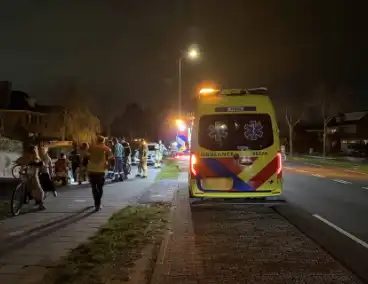 Omstanders en politie halen fietser uit water