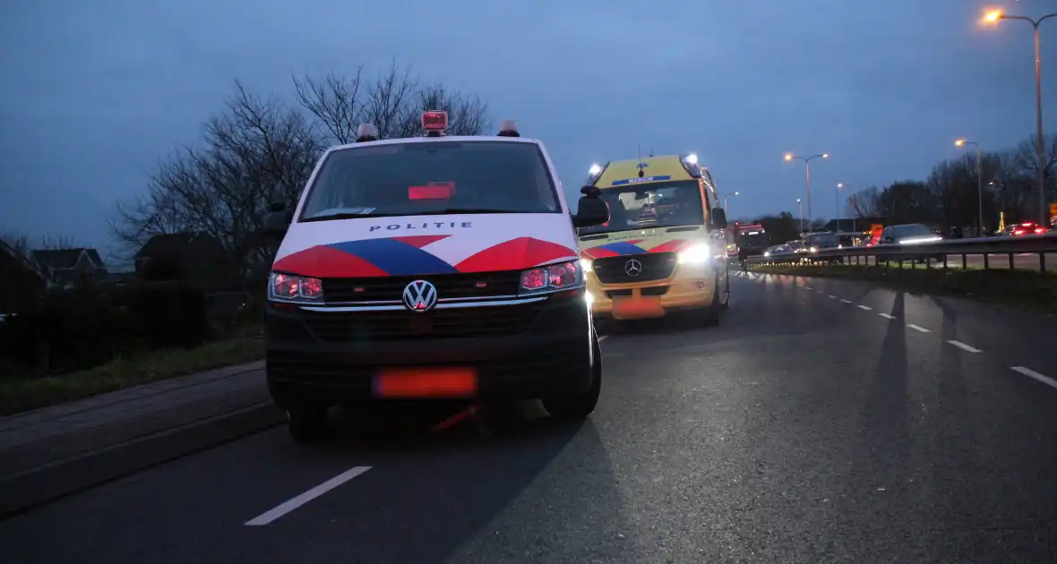 Ongeval tussen busje en scooter leidt tot ziekenhuisopname - Foto 6