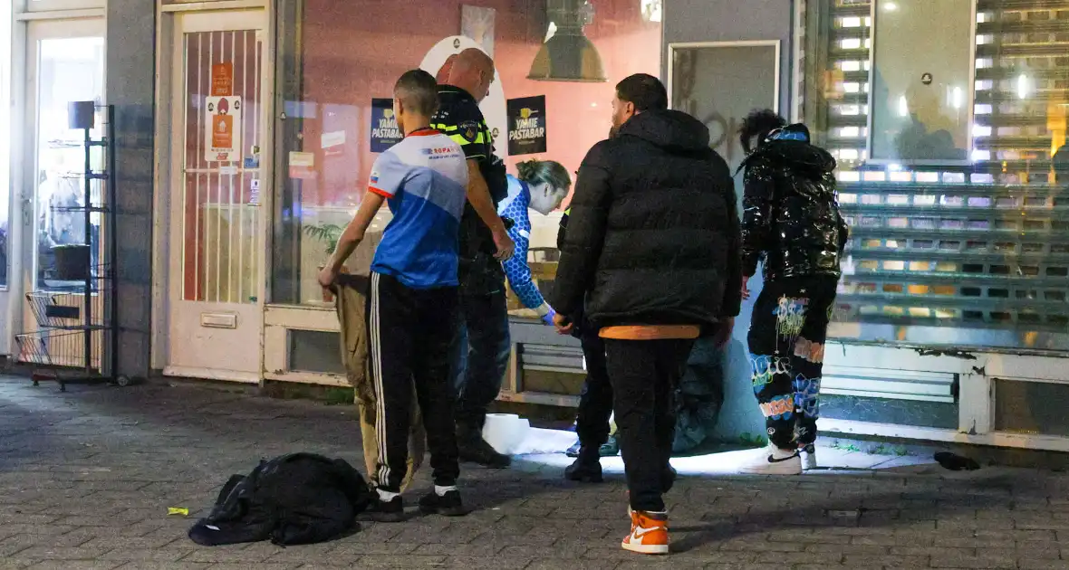 Vechtpartij onder jongeren leidt tot slachtoffers - Foto 8