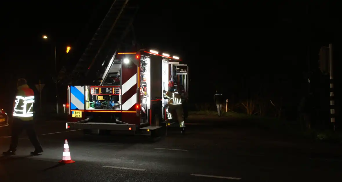Bestuurder raakt gewond bij ongeval - Foto 5