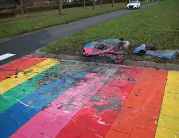 Zebrapad in brand gestoken tijdens nachtelijke actie