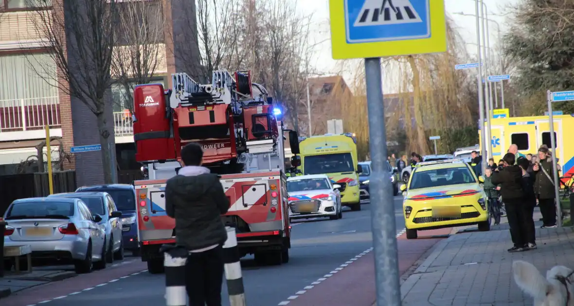 Medische noodsituatie leidt tot inzet van meerdere helikopters - Foto 1
