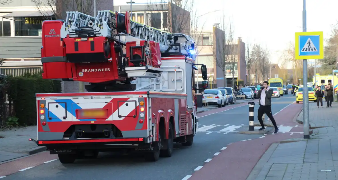 Medische noodsituatie leidt tot inzet van meerdere helikopters - Foto 2