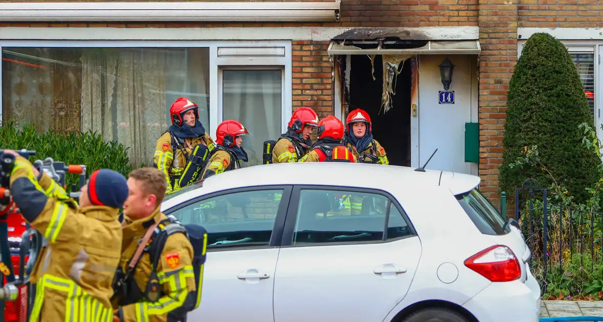 Woningbrand leidt tot grote inzet van brandweer en ambulance